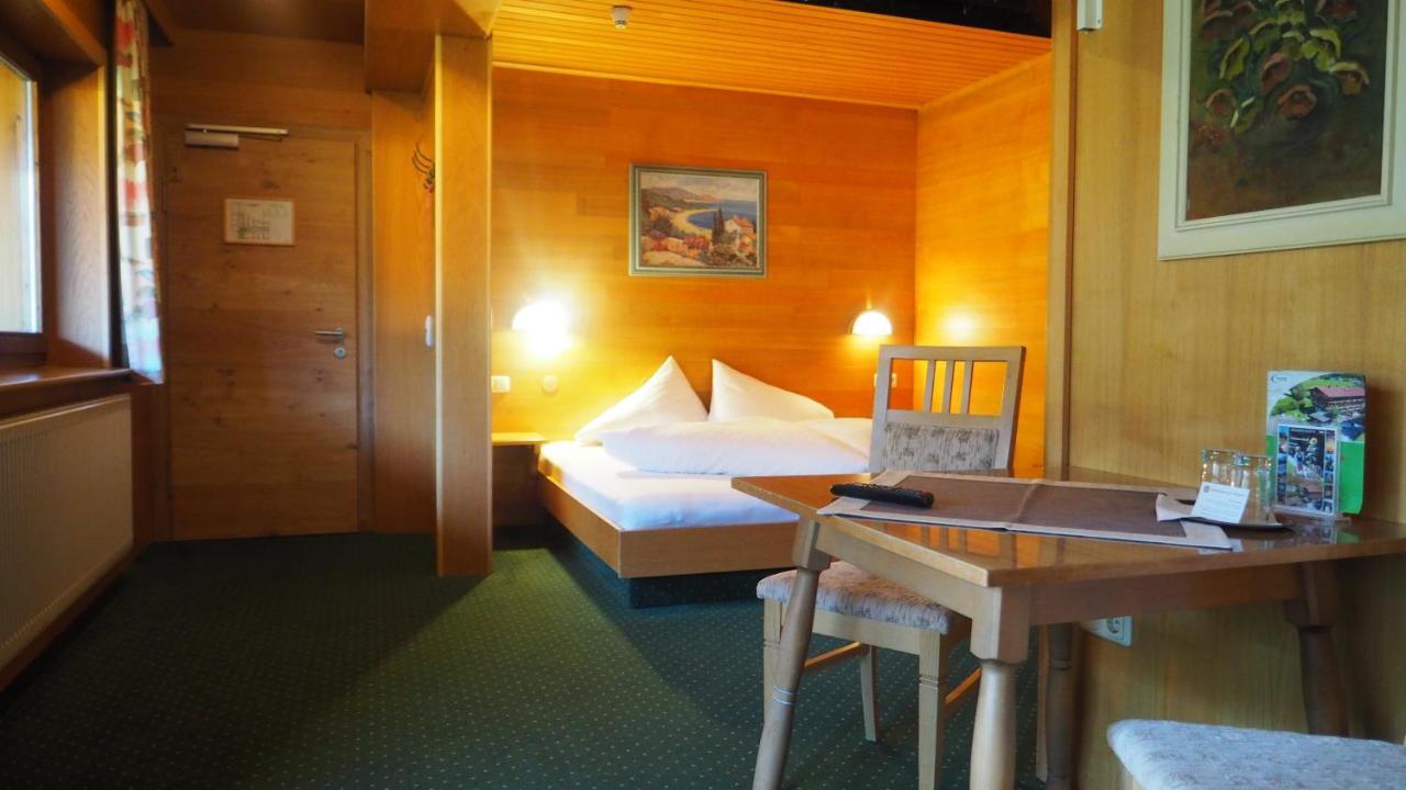 מאוראך Fruehstueckshotel Margret מראה חיצוני תמונה